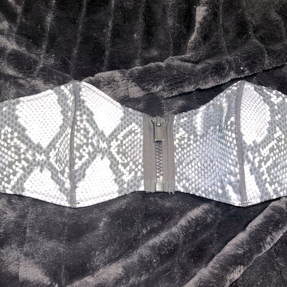 triangl snake print bikini top - Picture 2 of 8